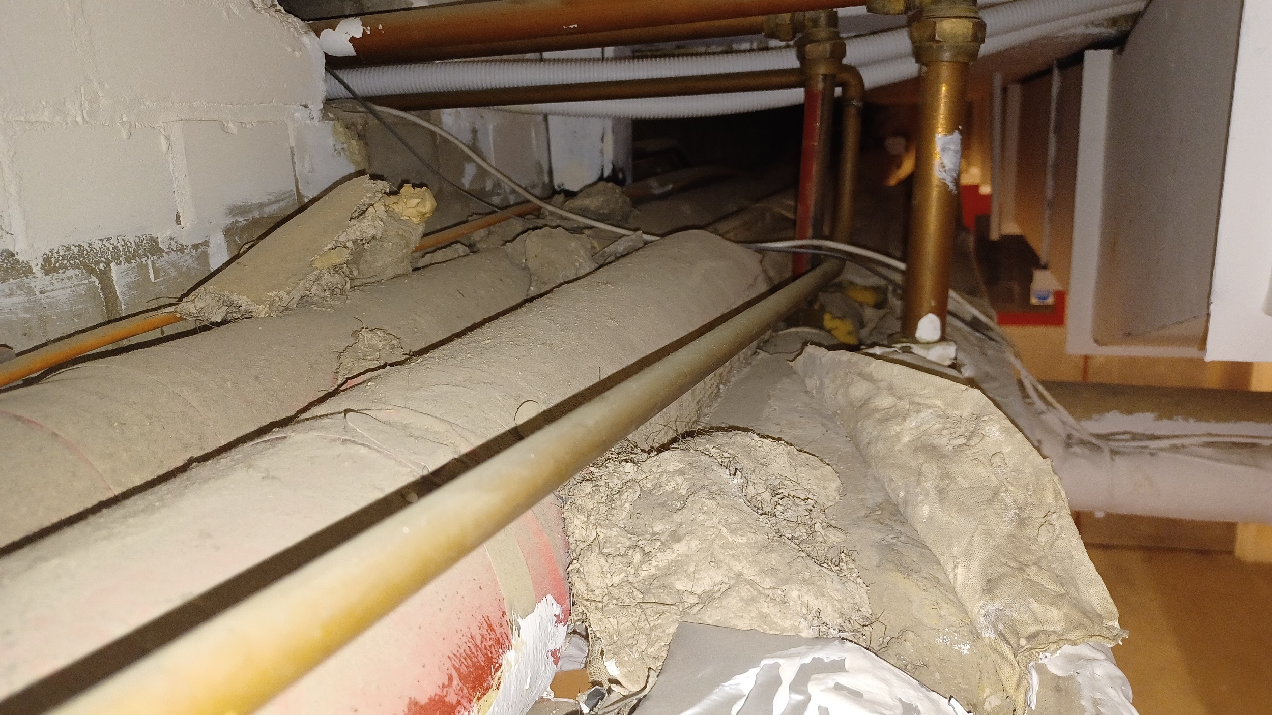 Damaged asbestos insulation