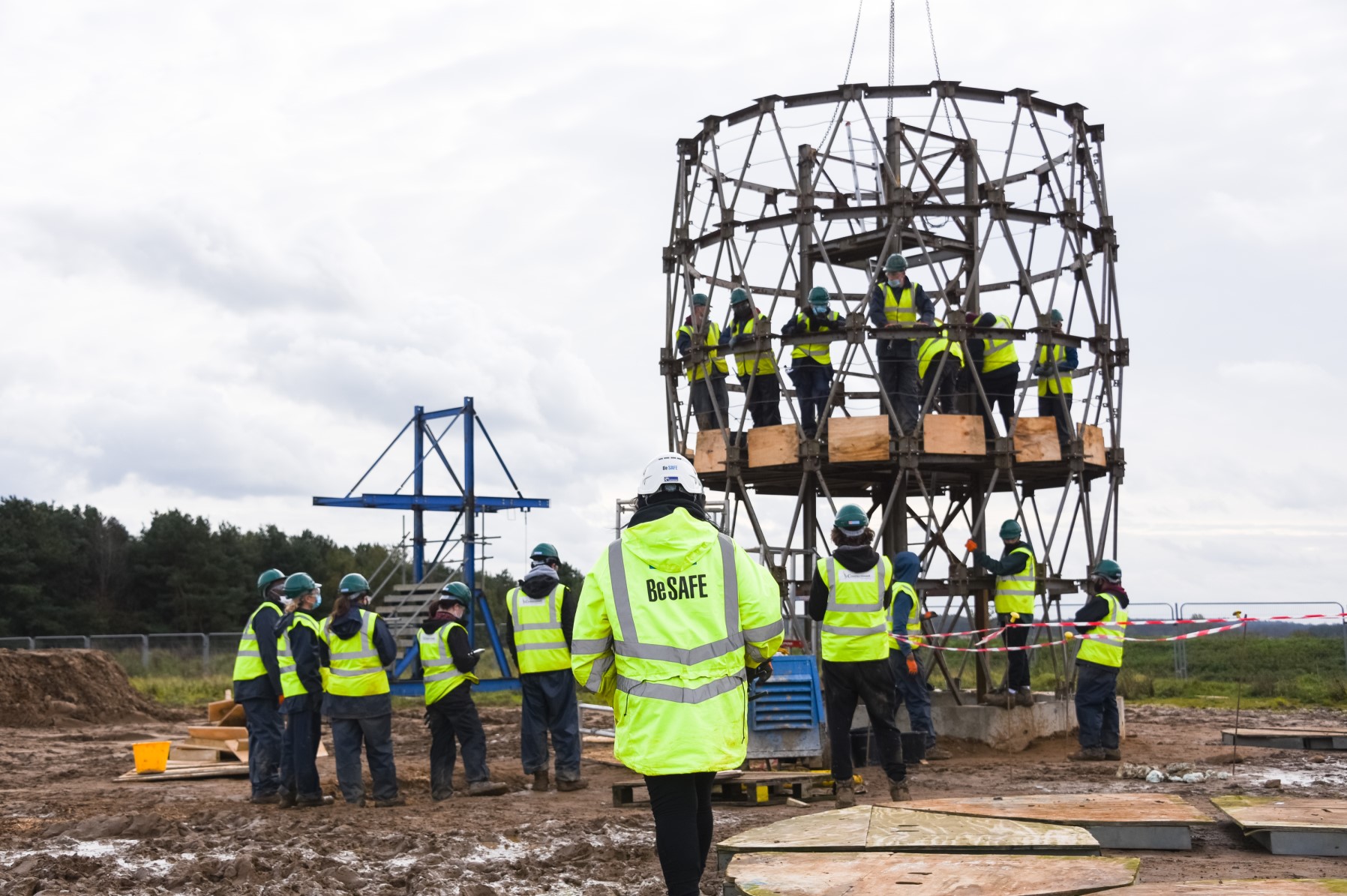 Students from the University of Southampton and the Gherkin at Constructionarium