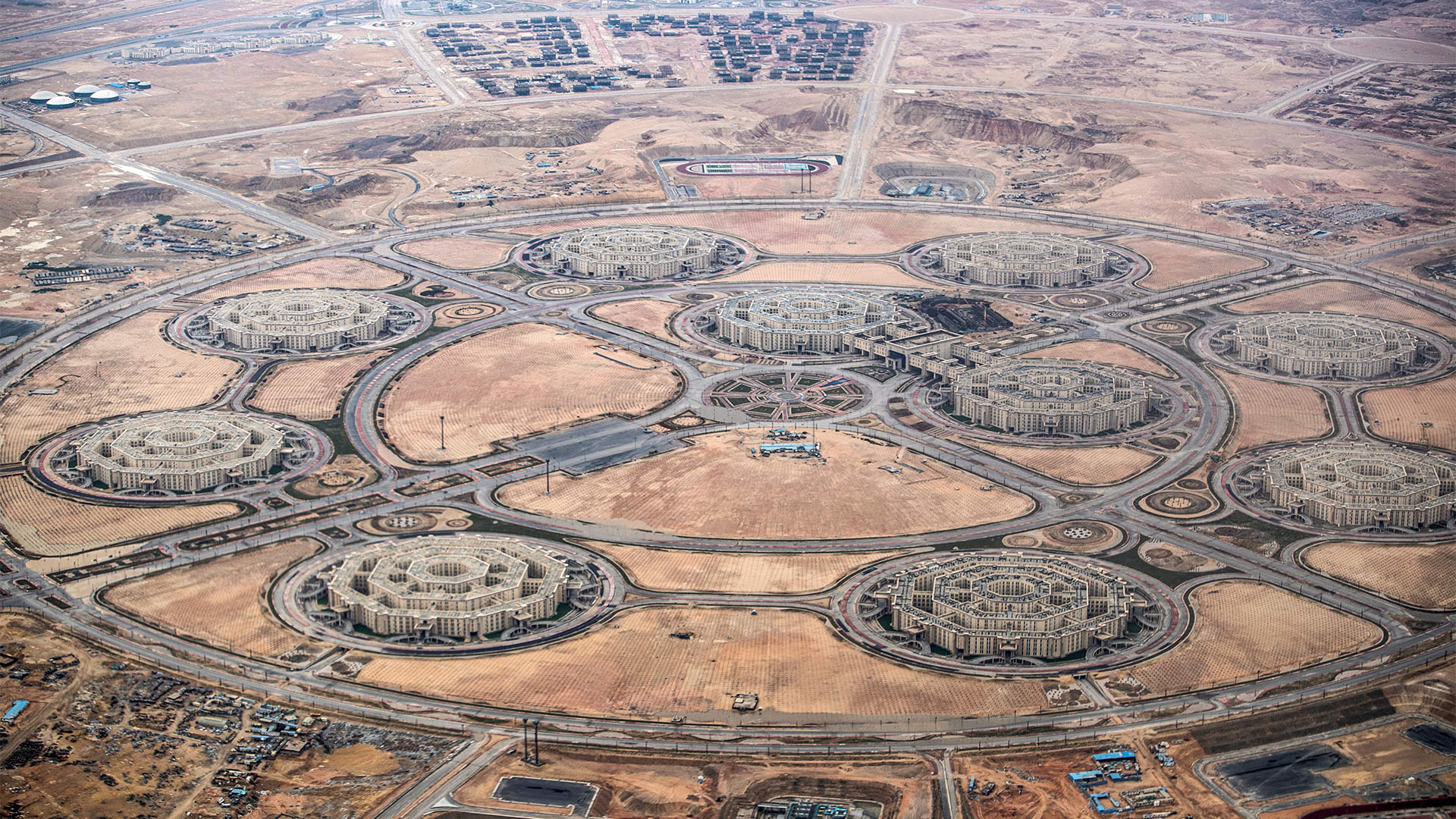 TOPSHOT - This picture taken on March 13, 2020 shows an aerial view of ongoing construction development at Egypt's "New Administrative Capital" megaproject, some 45 kilometres east of Cairo. (Photo by Khaled DESOUKI / AFP) (Photo by KHALED DESOUKI/AFP via Getty Images)