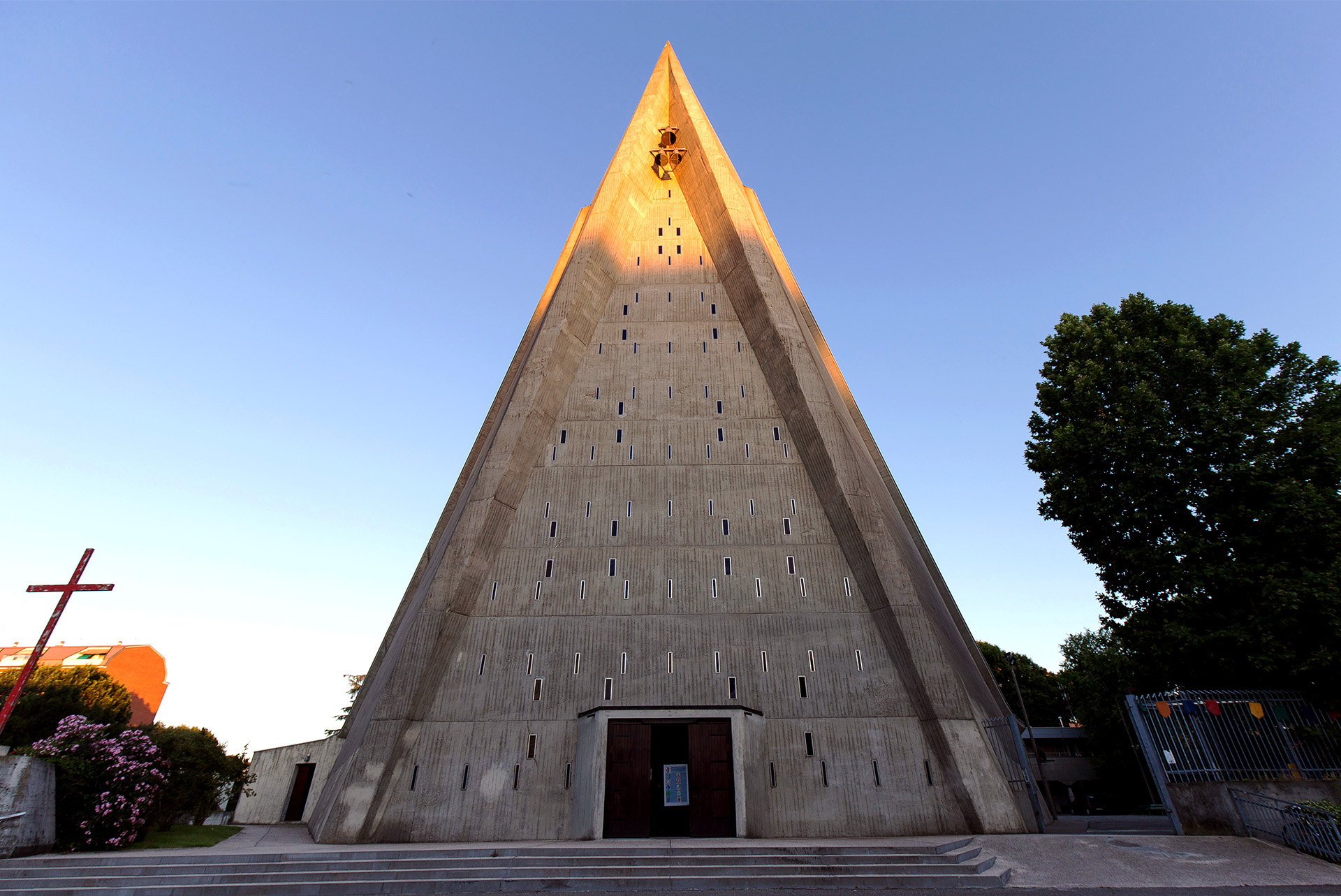 San Giovanni Bono Church, Milan Concrete pyramid shaped church