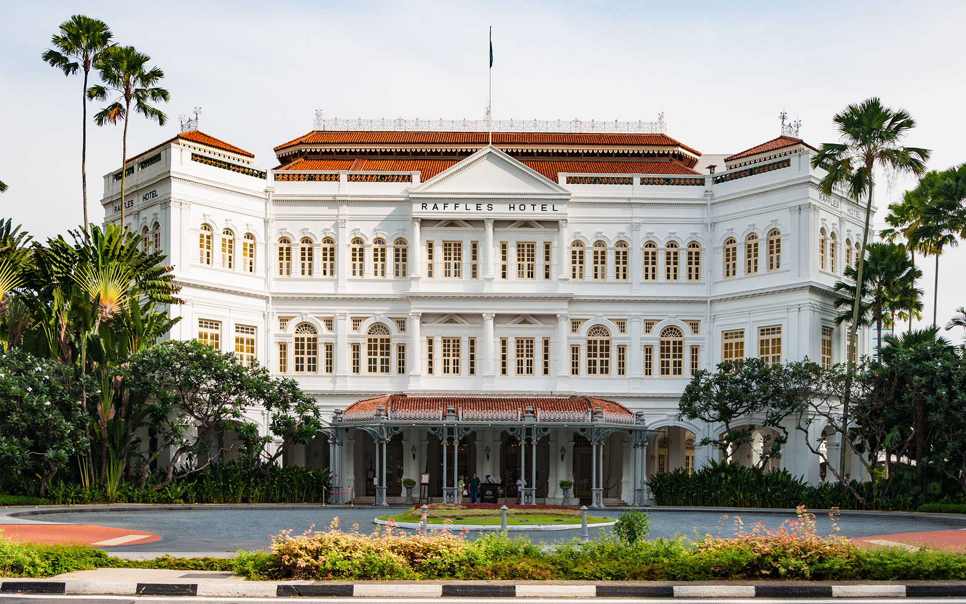 Exterior of Raffles Hotel in Singapore Photo of the exterior of Raffles Hotel in Singapore