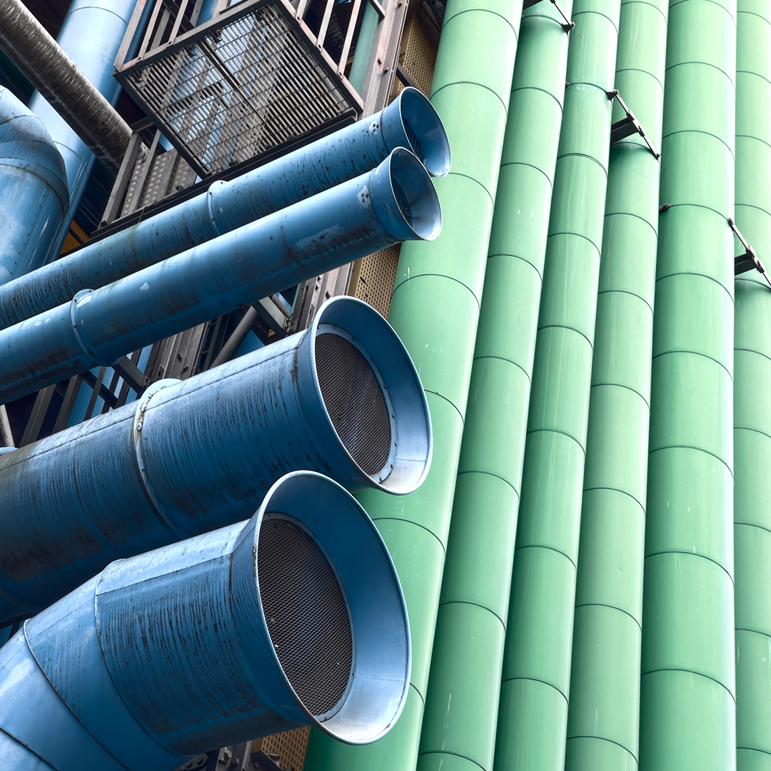 Blue and green pipes on the exterior of the Pompidou