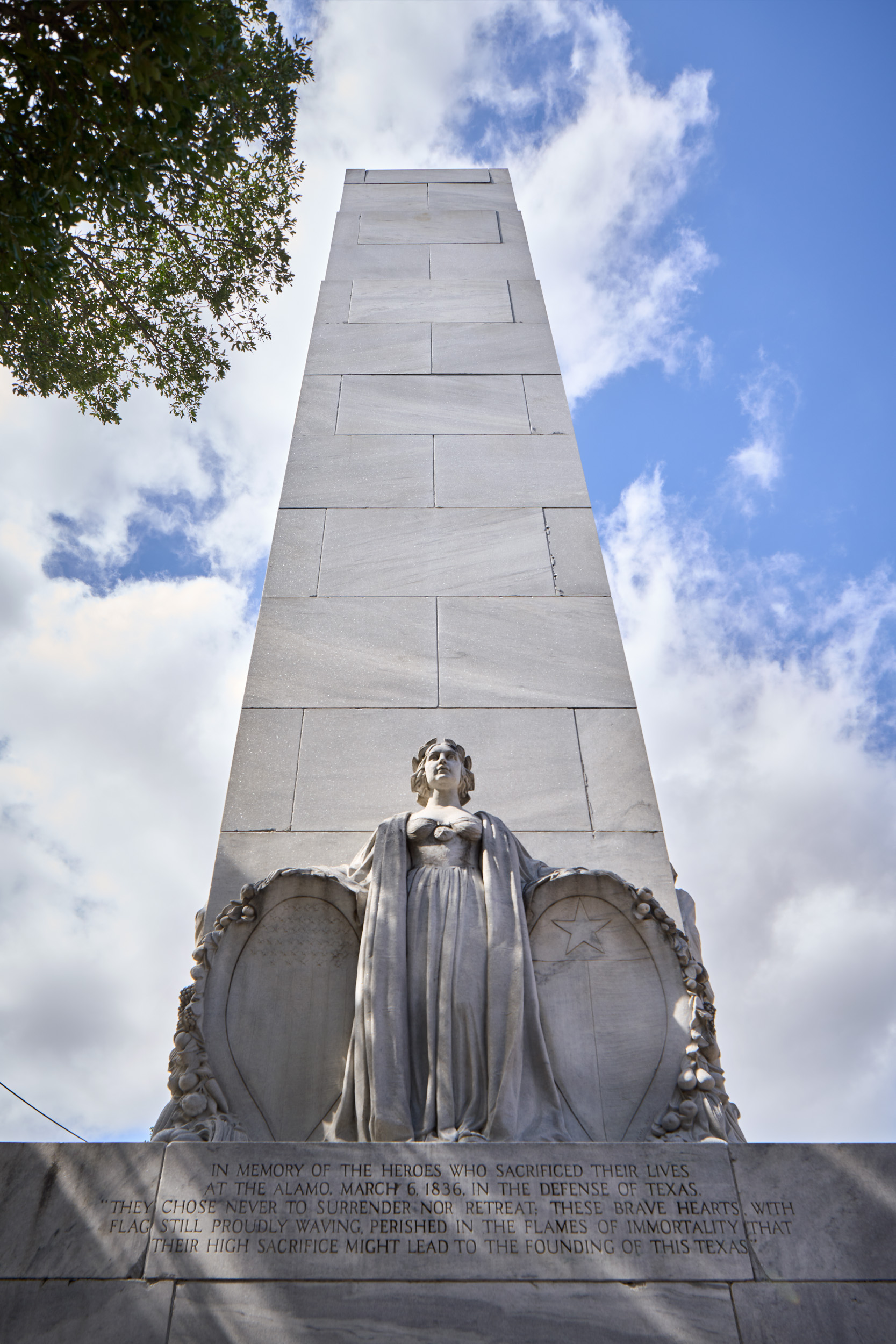Looking up at the cenotaph at the alamo