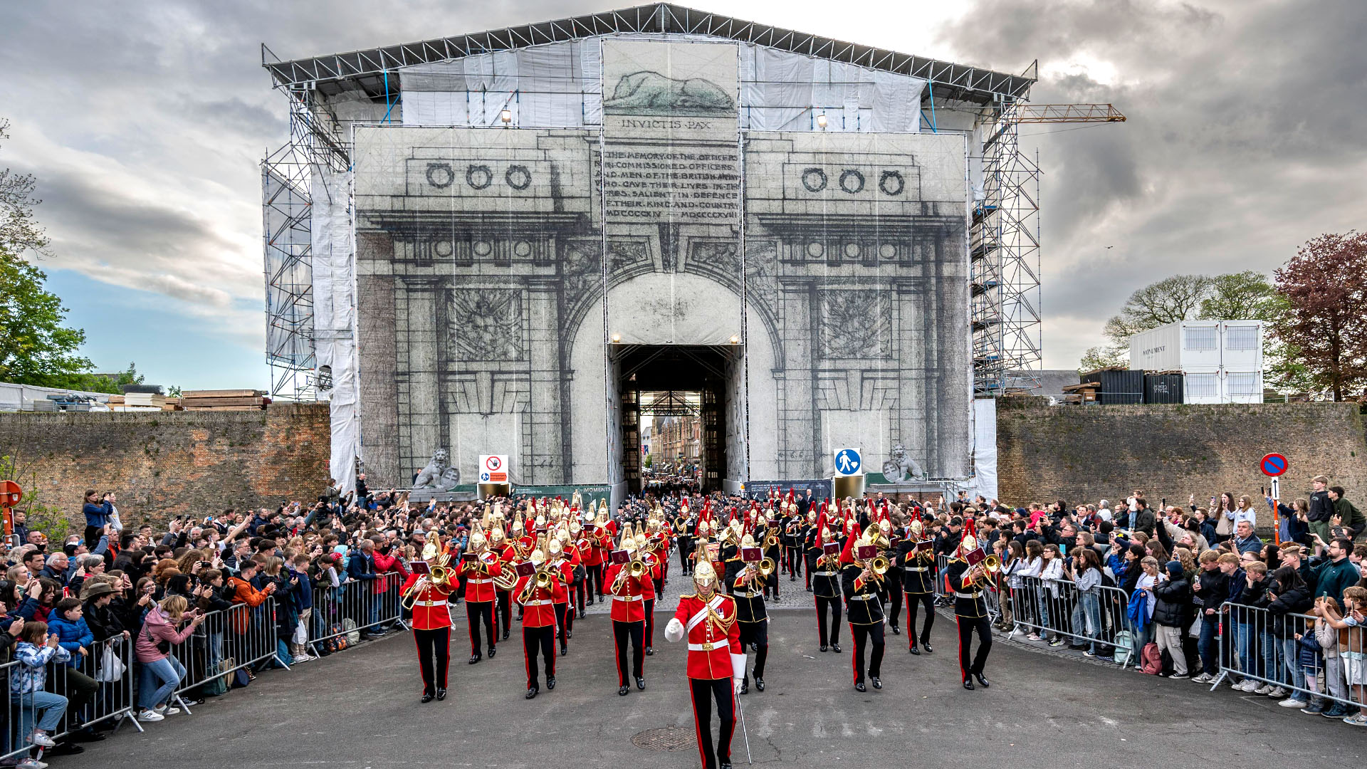 Photo of Menin Gate while being refurbished