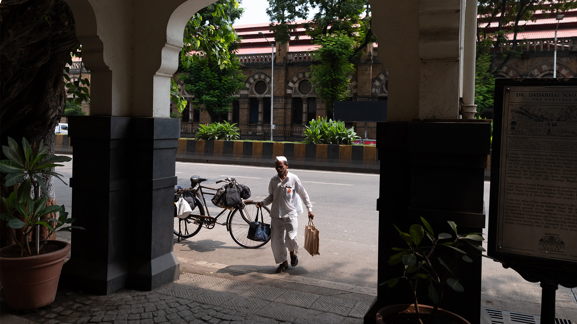 Photo of Dabbawalas delivering lunch