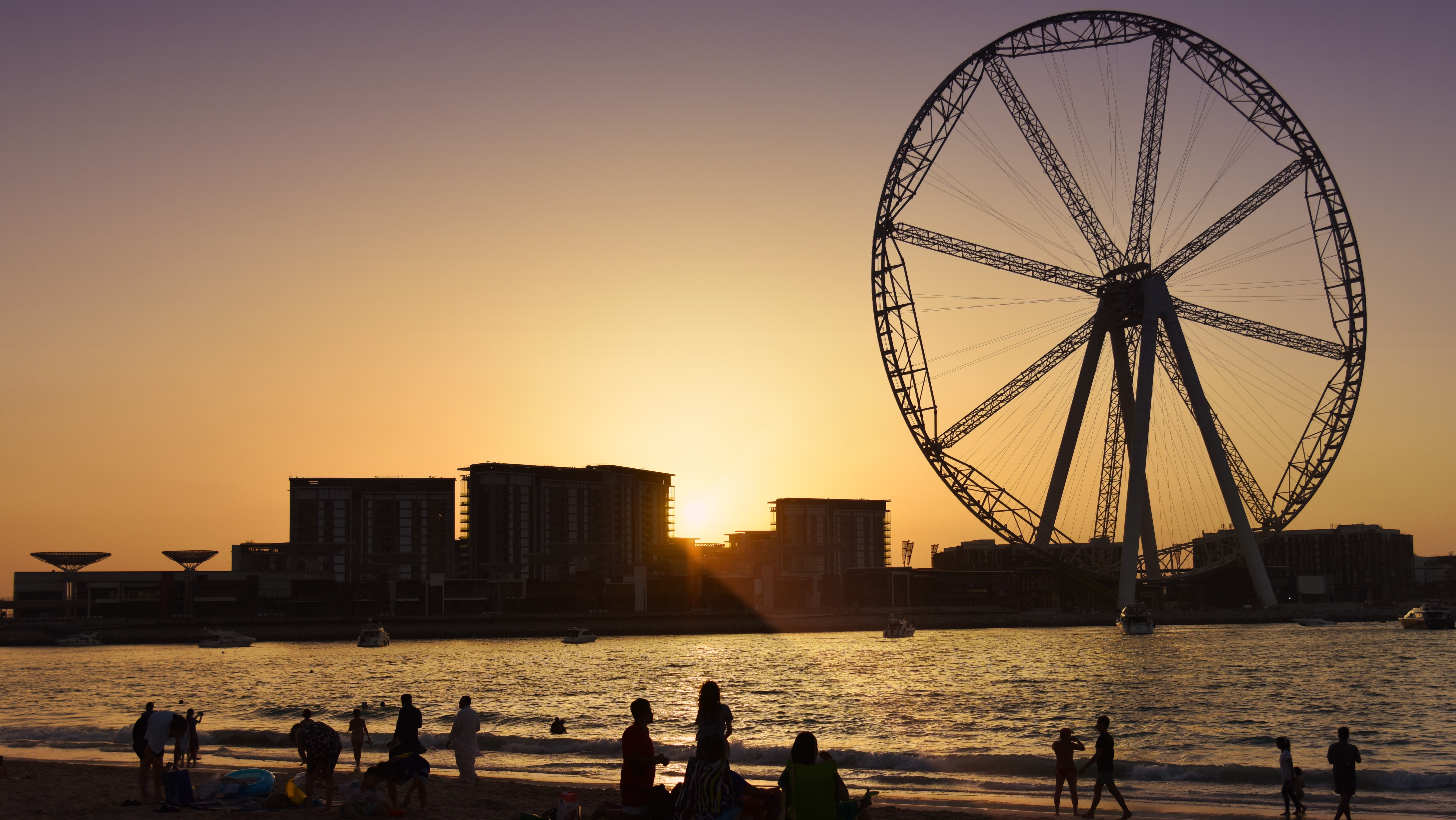 Dubai Wheel at sunset; Shutterstock ID 1079856383; purchase_order: na; job: CJ_Feb_23; client: ; other: 